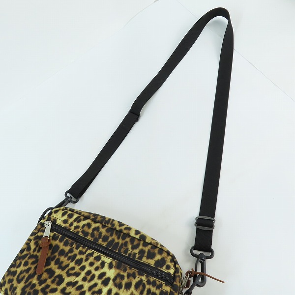 実際に弊社で買取させて頂いたGREGORY/グレゴリー レオパード/ヒョウ柄 パデッド ショルダーバッグ/ポーチ Mの画像 2枚目