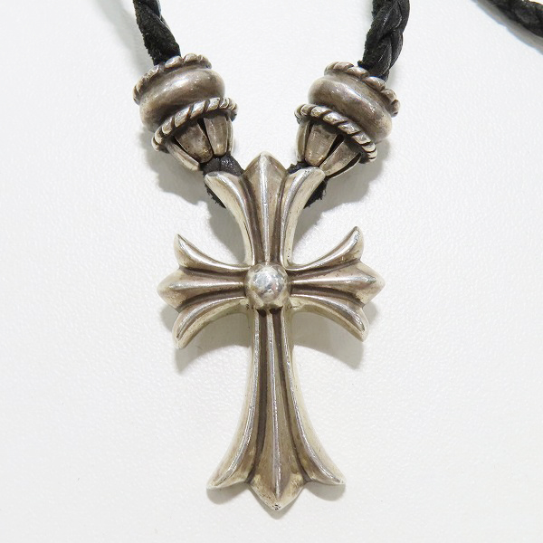 実際に弊社で買取させて頂いたCHROME HEARTS/クロムハーツ クリンプト スモールCHクロスペンダント w/レザーブレード の画像 1枚目