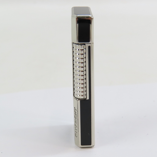 実際に弊社で買取させて頂いたGIVENCHY/ジバンシー ガスライター ブラック/シルバーの画像 3枚目