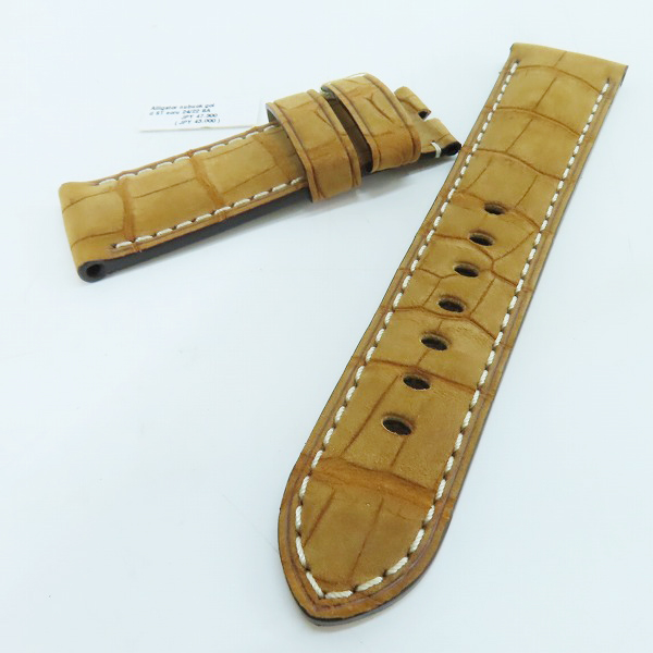 実際に弊社で買取させて頂いた【未使用】PANERAI/パネライ SUB 300T Clive Cussler Strap   レザー ストラップ/ベルト アリゲーターヌバック MX003863 24/22