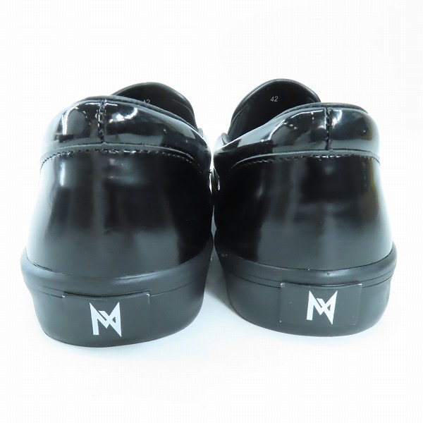 実際に弊社で買取させて頂いたMoonage Devilment/ムーンエイジデビルメント エナメル スリッポン シューズ 42の画像 1枚目