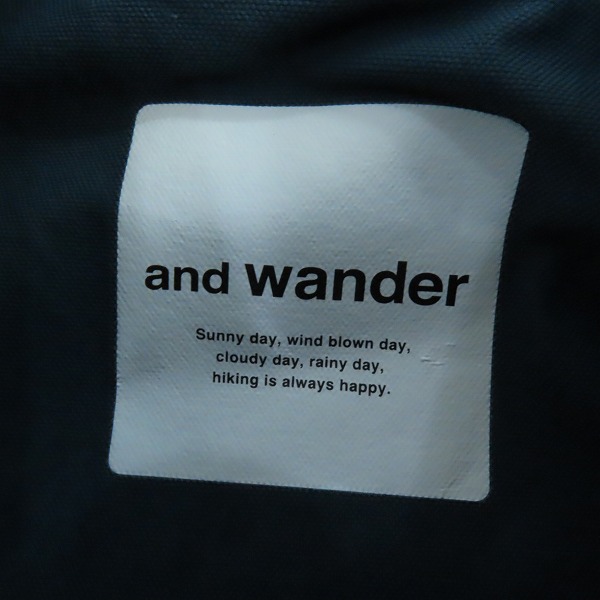 実際に弊社で買取させて頂いたand wander/アンドワンダー ジャケット AW91-FT011/3の画像 2枚目