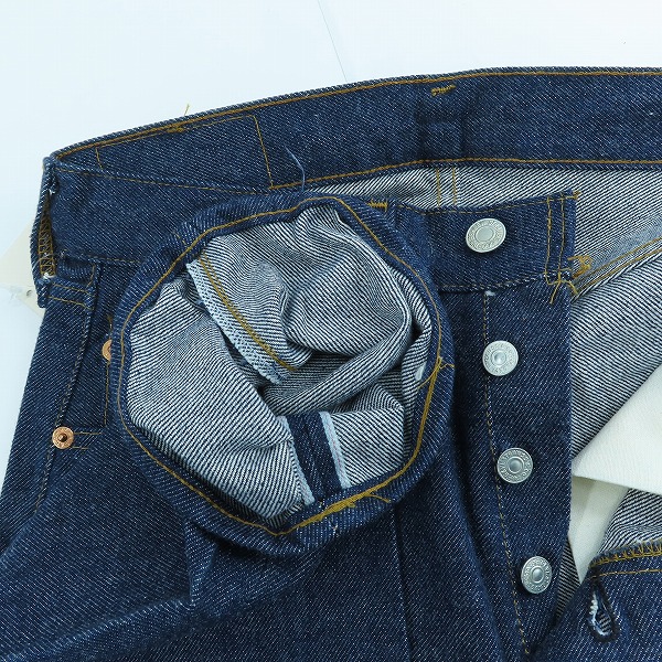 実際に弊社で買取させて頂いた【未使用】LEVIS/リーバイス 1501-0117 刻印524 80's  スモールe ボタンフライ デニムパンツ/W28L38の画像 2枚目