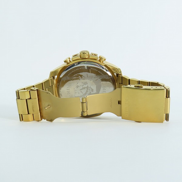 実際に弊社で買取させて頂いたDIESEL/ディーゼル MEGA CHIEF/メガチーフ クォーツ/クロノグラフ腕時計 ゴールド DZ-4360の画像 3枚目