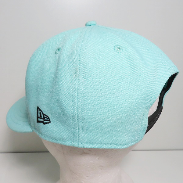 実際に弊社で買取させて頂いたF.C.R.B.×NEWERA/FCレアルブリストル×ニューエラ BRISTOL EMBLEM LOGO 6panel Cap キャップ ライトブルー系の画像 2枚目