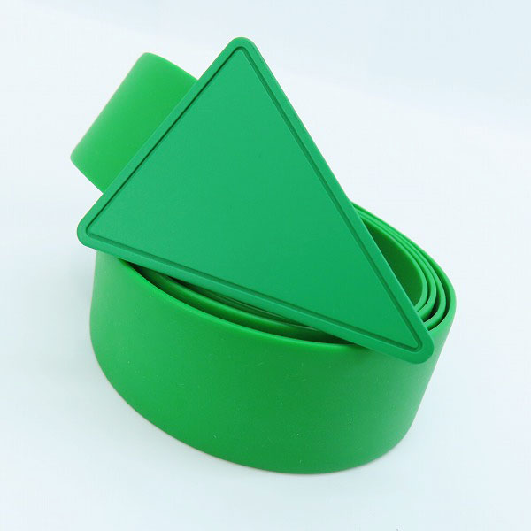 実際に弊社で買取させて頂いたBOTTEGA VENETA/ボッテガヴェネタ トライアングルラバーベルト グリーン系 702028