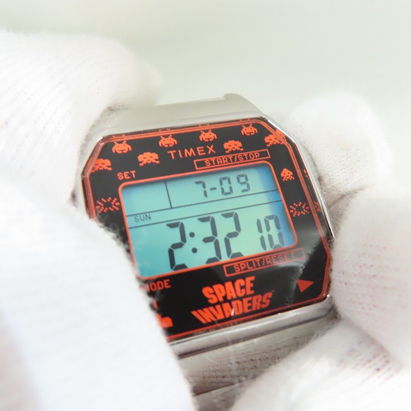 実際に弊社で買取させて頂いた(3)TIMEX/タイメックス スペースインベーダー  腕時計 TW2V30000の画像 4枚目