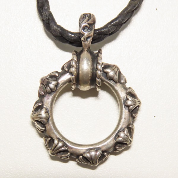 実際に弊社で買取させて頂いたCHROME HEARTS/クロムハーツ アイウェアループ クロスバンドリングネックレスw/レザーブレードの画像 1枚目