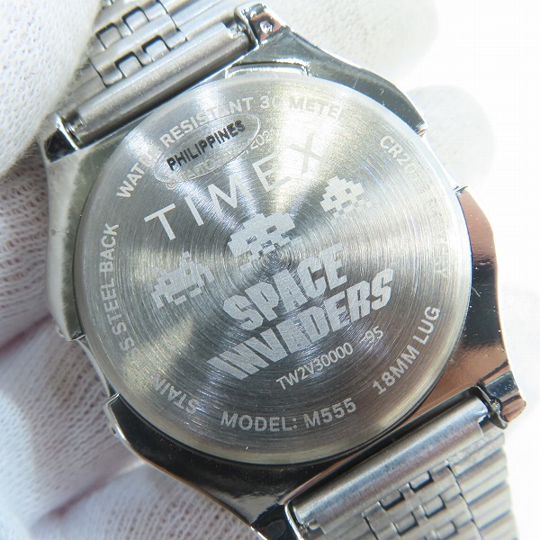 実際に弊社で買取させて頂いた(2)TIMEX/タイメックス スペースインベーダー  腕時計 TW2V30000の画像 4枚目