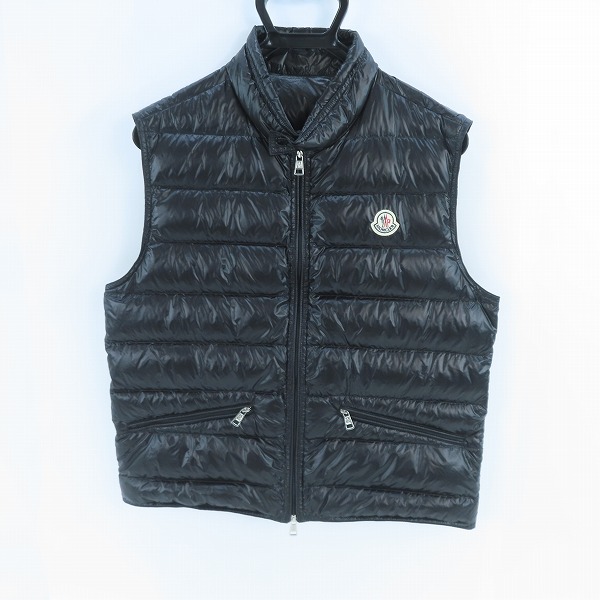 実際に弊社で買取させて頂いた【JPタグ】MONCLER/モンクレール GUI GILET/ ギュイジレ ライトダウンベスト  ブラック 410914336199 53029/2