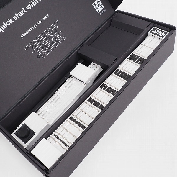 実際に弊社で買取させて頂いたJammy E/ジャミー E JE-001 ギター型MIDI コントローラー【通電確認済】の画像 8枚目