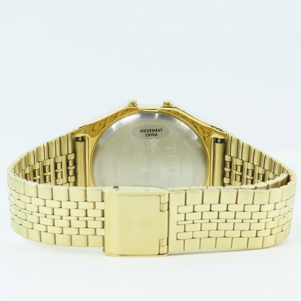 実際に弊社で買取させて頂いた(1)TIMEX/タイメックス スペースインベーダー  腕時計 TW2V30100の画像 2枚目