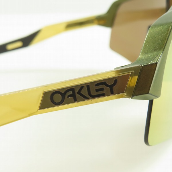 実際に弊社で買取させて頂いたOAKLEY/オークリー SUTRO LITE SWEEP サングラス/アイウェア OO9465-2139 の画像 5枚目