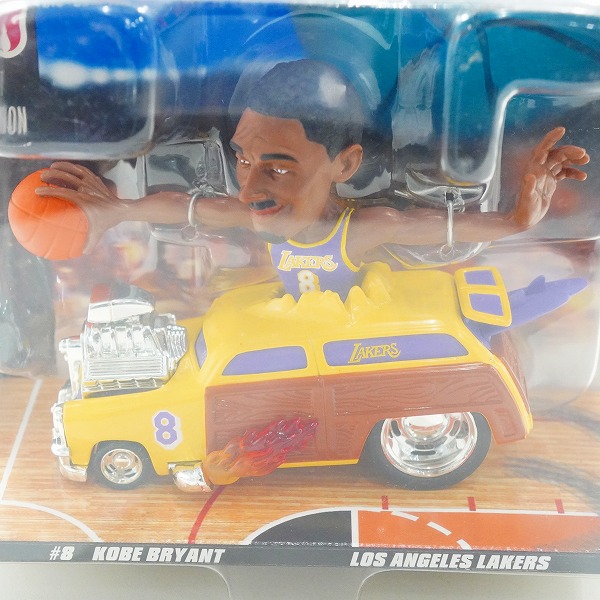 実際に弊社で買取させて頂いた【未開封】Hot Wheels/ホットウィール マテル Radical Rides NBA レイカーズ コービー・ブライアント ミニカーの画像 2枚目