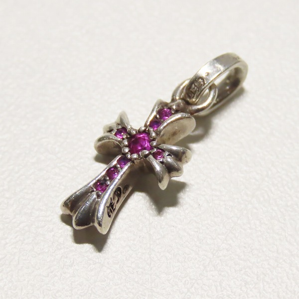 実際に弊社で買取させて頂いたCHROME HEARTS/クロムハーツ CRS BBYFAT SAPH/CHクロスベビーファット チャームｗ/ピンクサファイア