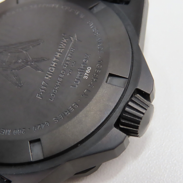 実際に弊社で買取させて頂いたLUMINOX/ルミノックス F-117 NIGHTHAWK/ナイトホーク 6420 SERIES 腕時計 Ref.6421の画像 6枚目