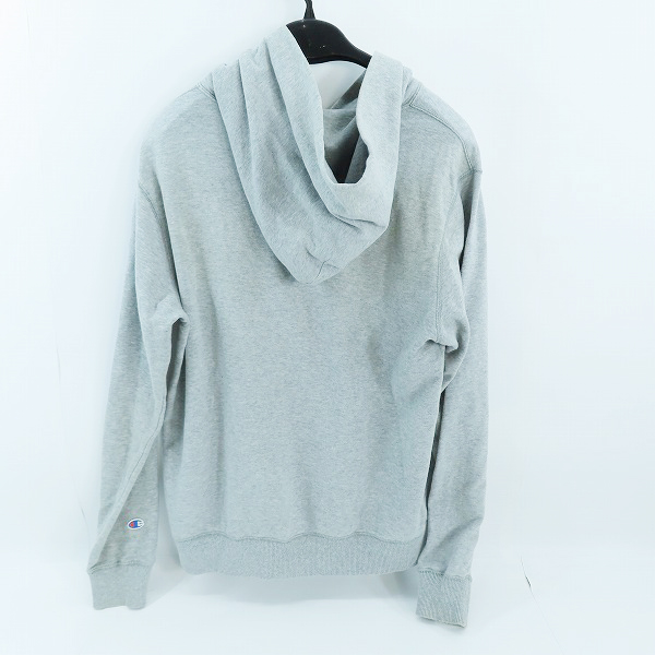 実際に弊社で買取させて頂いたCHAMPION/チャンピオン ROCKCREEK ロゴプリント スウェットパーカー C8-J108R/Lの画像 1枚目