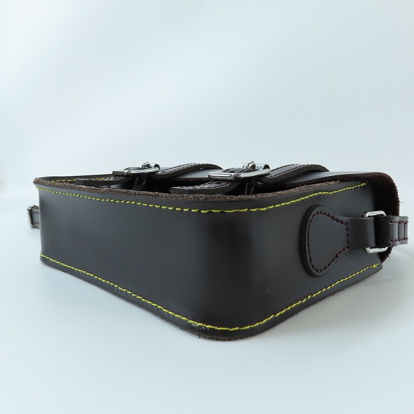 実際に弊社で買取させて頂いたDr.Martens/ドクターマーチン BOVINE LEATHER ミニサッチェルショルダーバッグの画像 2枚目