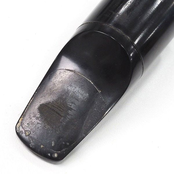 実際に弊社で買取させて頂いたMEYER/メイヤー 5MM アルトサックス用 マウスピース MR-402-5MM リガチャー・キャップ付の画像 4枚目