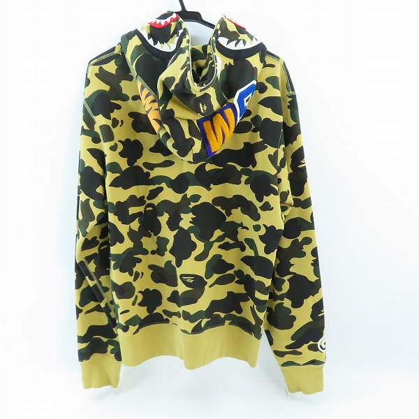 実際に弊社で買取させて頂いたA BATHING APE/アベイシングエイプ 1st camo shark full zip hoodie/ シャーク フルジップパーカー 001ZPB201043X/Lの画像 1枚目