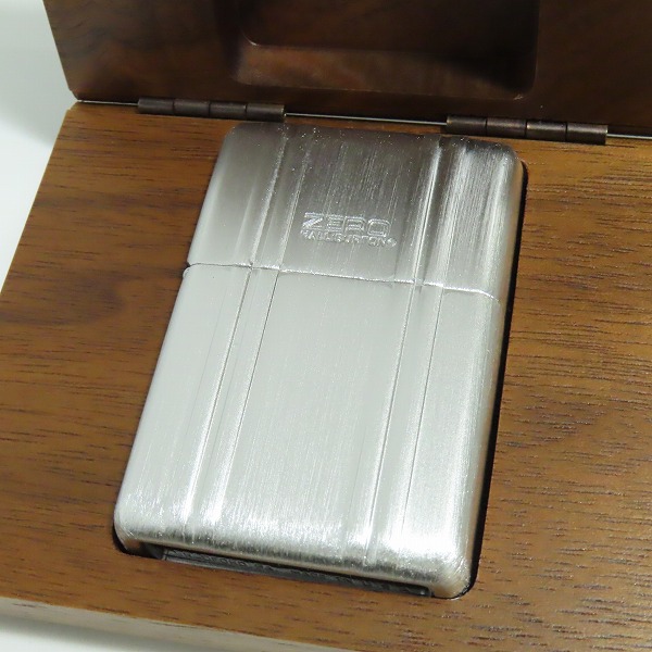 実際に弊社で買取させて頂いたZIPPO/ジッポー ZERO HALLIBURTON/ゼロハリバートン アタッシュケース 2-ALシルバー/04年製
