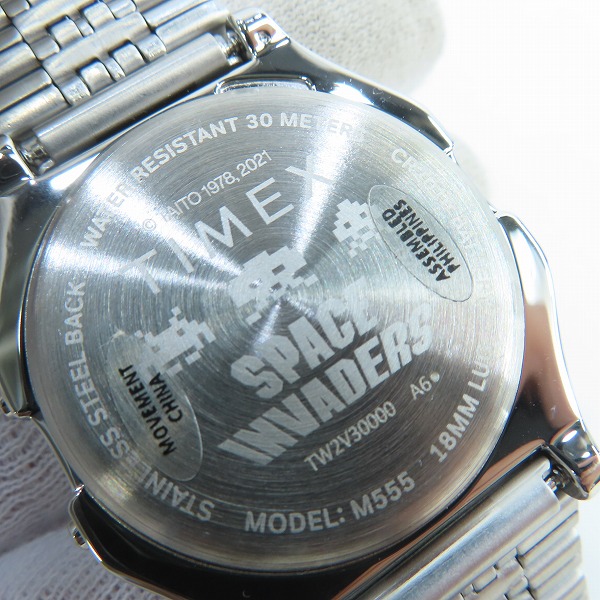 実際に弊社で買取させて頂いた(3)TIMEX/タイメックス スペースインベーダー  腕時計 TW2V30000の画像 4枚目