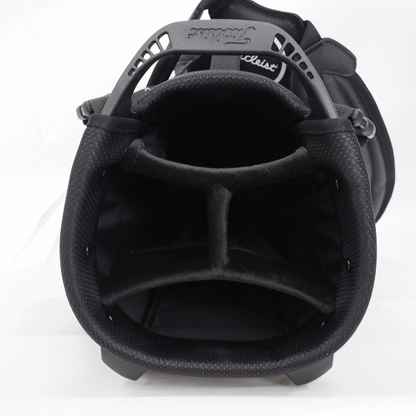 実際に弊社で買取させて頂いた【未使用】Titleist/タイトリスト New Players 4/プレーヤーズ スタンド式 4分割キャディバッグ ブラック/TB23SX4A-006の画像 3枚目