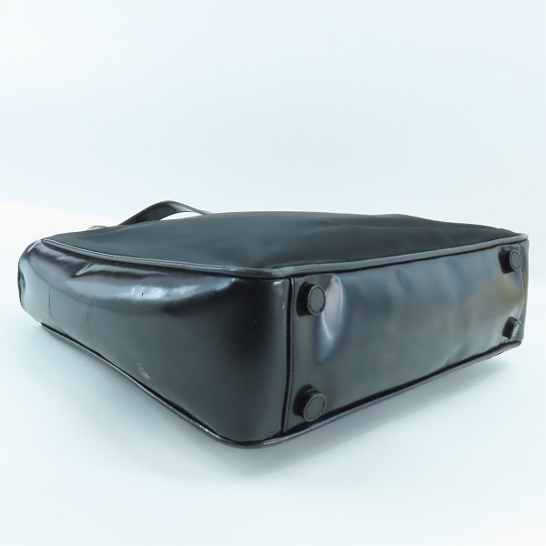 実際に弊社で買取させて頂いたPRADA/プラダ 三角ロゴプレート ハンドバッグの画像 2枚目