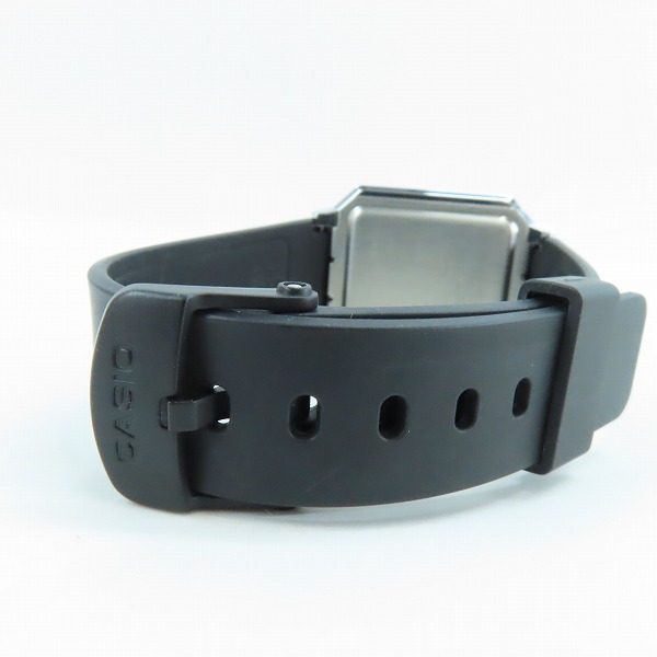 実際に弊社で買取させて頂いたCASIO/カシオ スタンダード クォーツ ステンレス デジタル腕時計 A100WE-1AJFの画像 2枚目