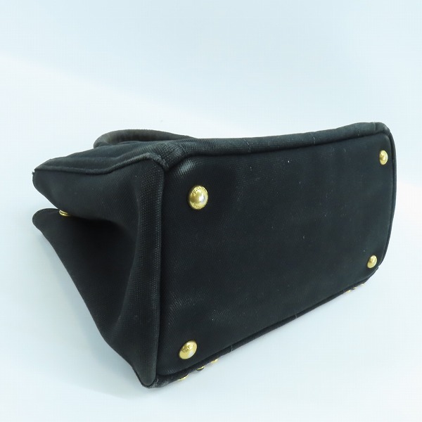 実際に弊社で買取させて頂いたPRADA/プラダ CANAPA/カナパ 2WAY スタッズ ハンドバッグ/ショルダーバッグの画像 2枚目