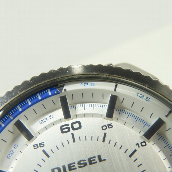 実際に弊社で買取させて頂いた【ジャンク/動作未確認】DIESEL/ディーゼル Rollcage ロールゲージ クォーツ/腕時計 DZ-1715の画像 5枚目