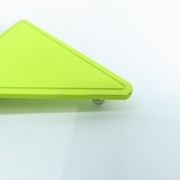 実際に弊社で買取させて頂いたBOTTEGA VENETA/ボッテガヴェネタ トライアングルラバーベルト ライトグリーン系 702028の画像 6枚目