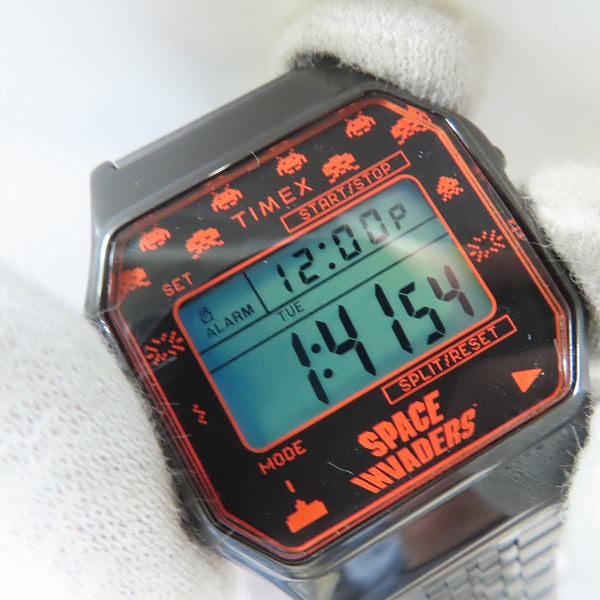 実際に弊社で買取させて頂いた(2)TIMEX/タイメックス スペースインベーダー  腕時計 TW2V30200の画像 5枚目