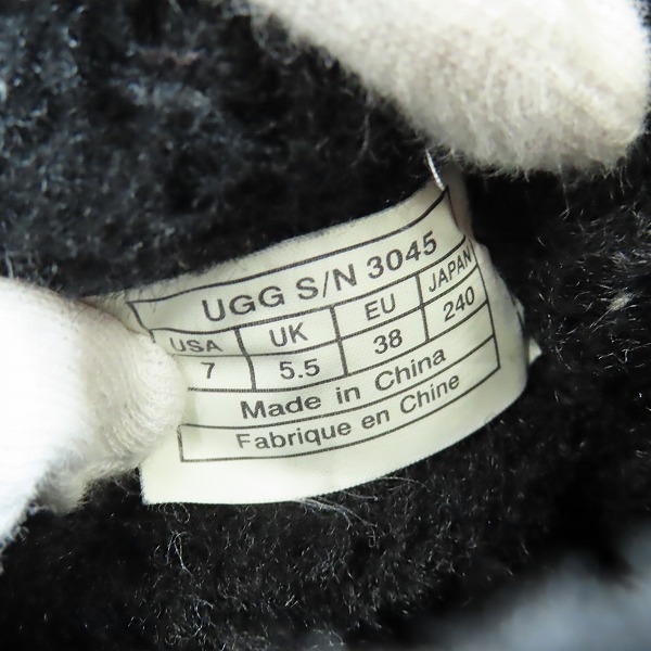 実際に弊社で買取させて頂いた【観賞用】UGG × JIMMY CHOO/ アグ ジミーチュウ ムートンブーツ スタースタッズ 3045 W/24の画像 5枚目