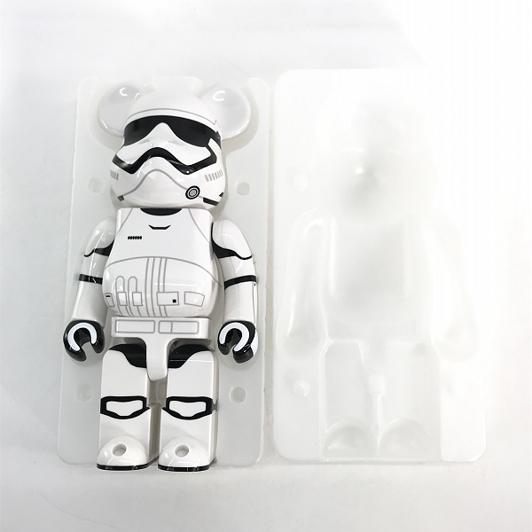 実際に弊社で買取させて頂いたMEDICOM TOY/メディコムトイ BE@RBRICK ベアブリック 400％ スター ウォーズ ファーストオーダー ストームトルーパーの画像 8枚目