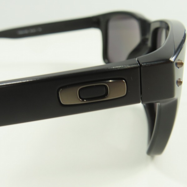 実際に弊社で買取させて頂いたOAKLEY/オークリー HOLBROOK ホルブルック サングラス アジアンフィット 偏光レンズ OO9244-2556の画像 5枚目