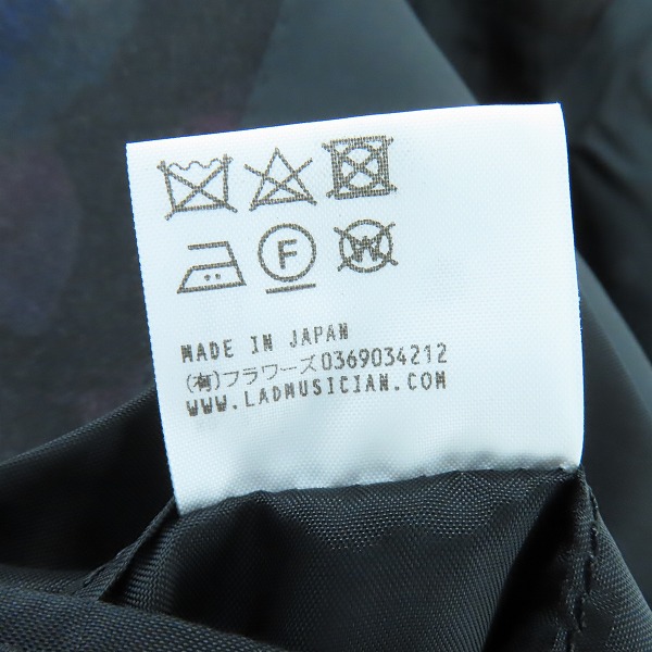 実際に弊社で買取させて頂いたLAD MUSICIAN/ラッドミュージシャン STANDARD 1B JACKET/スタンダード テーラードジャケット 花柄 パープル系 2219-311/42の画像 4枚目