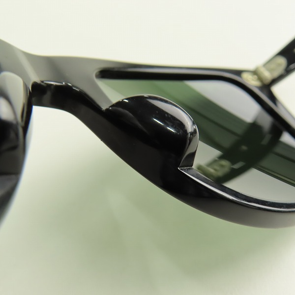 実際に弊社で買取させて頂いたRay-Ban/レイバン WAYFARER/ウェイファーラーサングラス/アイウェア RB2140-F 901の画像 4枚目