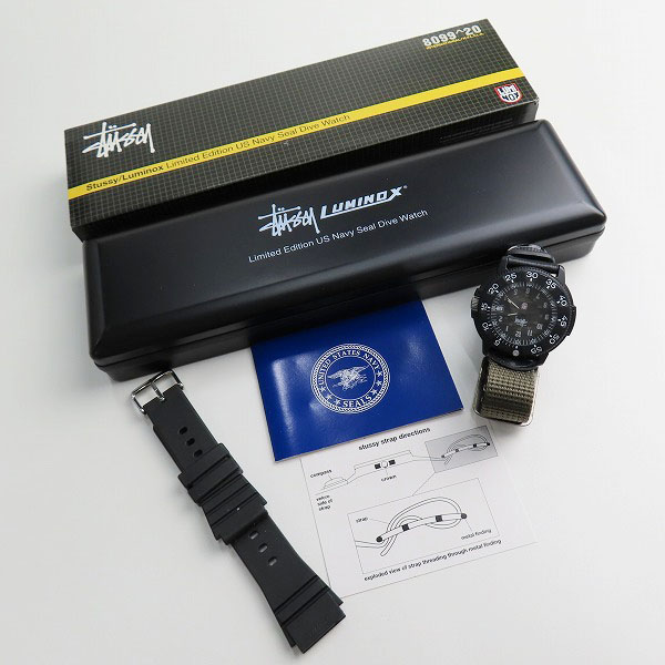 実際に弊社で買取させて頂いたLUMINOX×STUSSY/ルミノックス×ステューシー 限定 Navy Seals 交換ベルト付きの画像 7枚目
