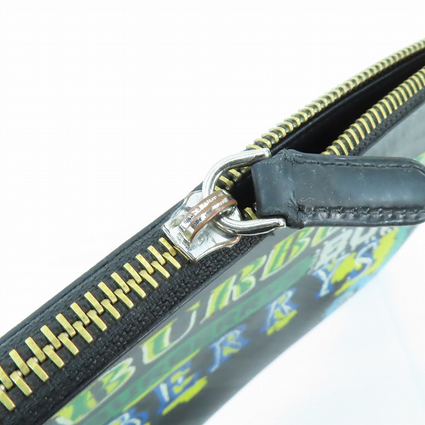 実際に弊社で買取させて頂いたBURBERRYS/バーバリー グラフィティ ロゴ チェック レザー 総柄 クラッチバッグ/セカンドバッグの画像 8枚目