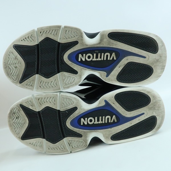 実際に弊社で買取させて頂いたLOUIS VUITTON/ルイヴィトン 22AW LVトレイナー2 スニーカー ブラック×ホワイト GO0252/8の画像 2枚目