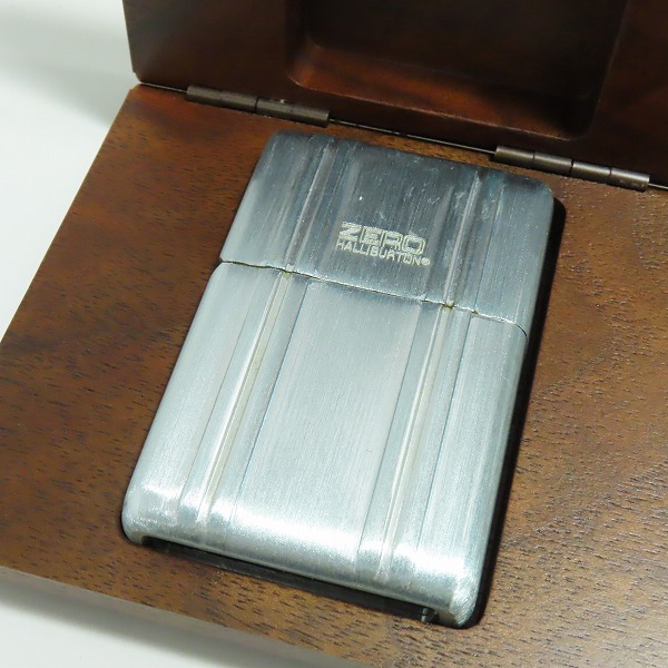 実際に弊社で買取させて頂いたZIPPO/ジッポー ZERO HALLIBURTON/ゼロハリバートン アタッシュケース 2-CB クリアブルー/02年製