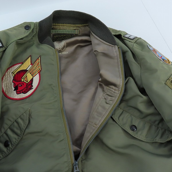 実際に弊社で買取させて頂いたBUZZ RICKSON'S/バズリクソンズ L-2B ワッペン フライトジャケット BR11132 /Mの画像 5枚目