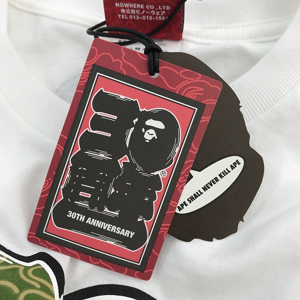 実際に弊社で買取させて頂いた【未使用】A BATHING APE/アベイジングエイプ 30TH ANNIVERSARY TEE #2/30周年記念限定 エイプ Tシャツ/Mの画像 4枚目