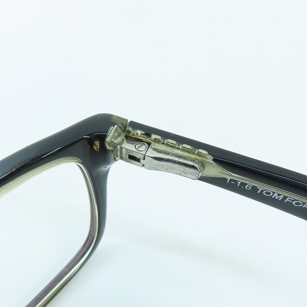 実際に弊社で買取させて頂いたTOM FORD/トムフォード フルリム/度入り眼鏡/メガネフレーム/アイウェア TF5146 003の画像 4枚目