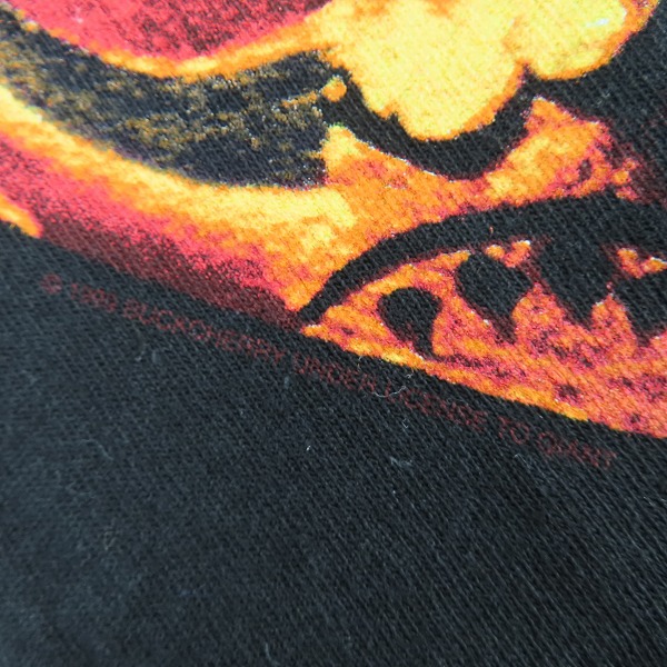実際に弊社で買取させて頂いたBuckcherry/バックチェリー 2001 Tour TIME BOMB バンドTシャツ/Mの画像 5枚目