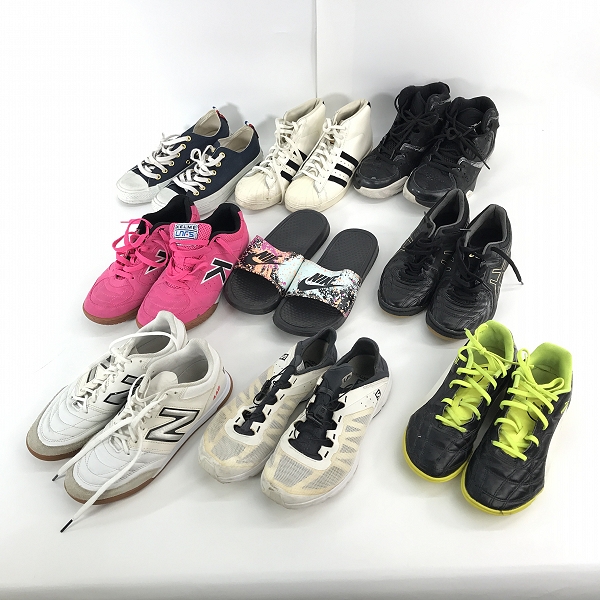 実際に弊社で買取させて頂いた【おまとめ】アディダス/ナイキ/コンバース 等 スニーカー/ランニングシューズ 他 レディース/キッズの画像 4枚目