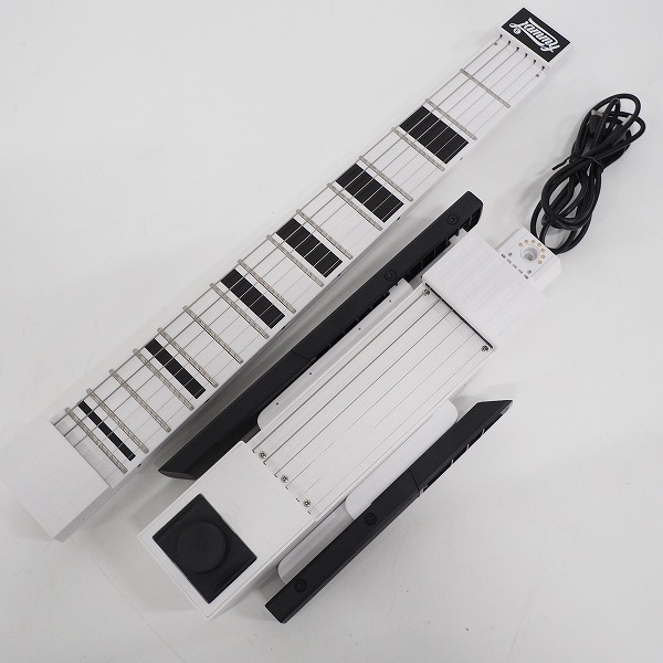 実際に弊社で買取させて頂いたJammy E/ジャミー E JE-001 ギター型MIDI コントローラー【通電確認済】の画像 6枚目