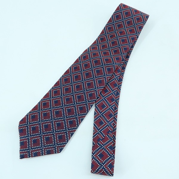 実際に弊社で買取させて頂いた【未使用】Dunhill/ダンヒル ロゴ 総柄 ネクタイ