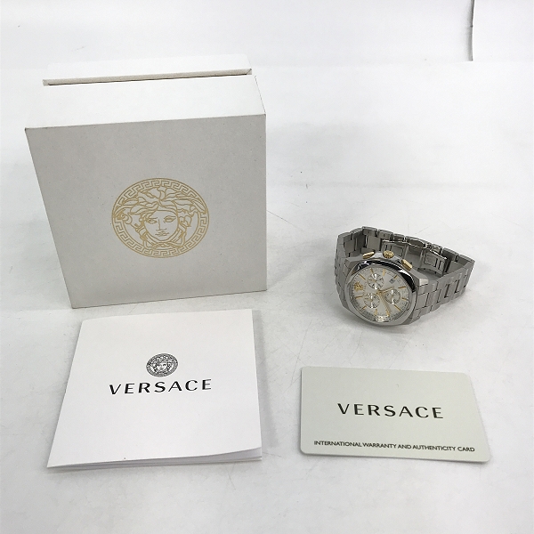 実際に弊社で買取させて頂いたVERSACE/ヴェルサーチ メデューサ クォーツ腕時計 VE3CAの画像 6枚目